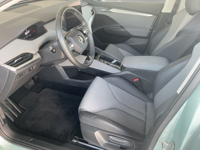 SKODA  Enyaq 80 Loft AHK+NAVI+LED LICHT+WÄRMEPUMPE+KLIM,