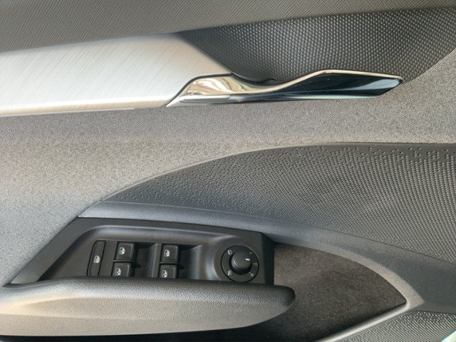 SKODA  Enyaq 80 Loft AHK+NAVI+LED LICHT+WÄRMEPUMPE+KLIM,