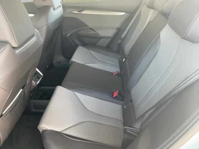 SKODA  Enyaq 80 Loft AHK+NAVI+LED LICHT+WÄRMEPUMPE+KLIM,