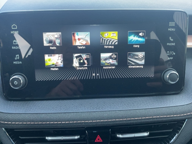 SKODA Fabia 1.0 TSI Selection LED LICHT+KLIMAAUT+KAMER,