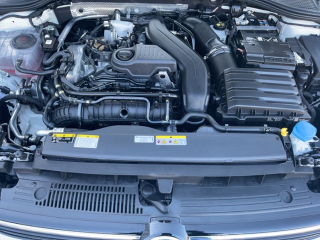 VW Golf VIII Variant 1.5 eTSI Goal AHK+KAMERA+ACC+N,