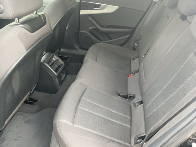 AUDI A4 Avant 35 2.0 TFSI NAVI+LED LICHT+PDC V+H+SITZ,