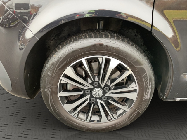 VW T6.1 Multivan 2.0 TDI DSG 4Motion Highline AHK+K,