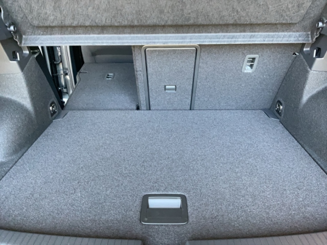 VW T-Roc 2.0 l TDI DSG Style AHK+KAMERA+ACC+BLACK S,